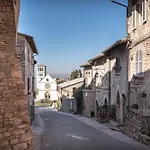 Le Dimore Della Custodia 3* Ассизи